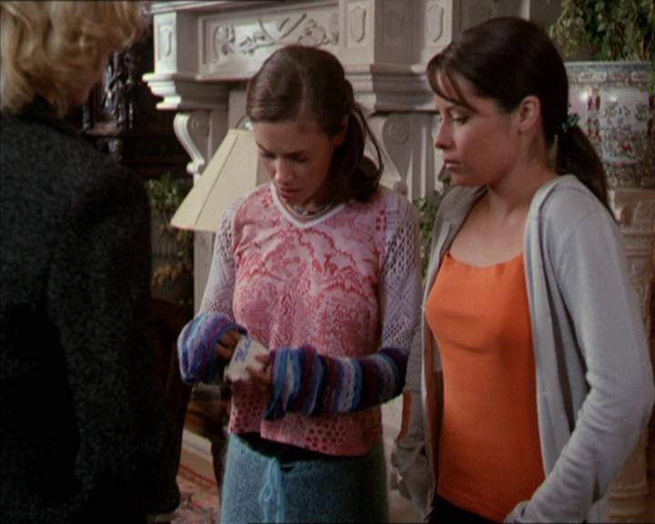 Charmed-Online-dot-211RecklessAbandon1499.jpg