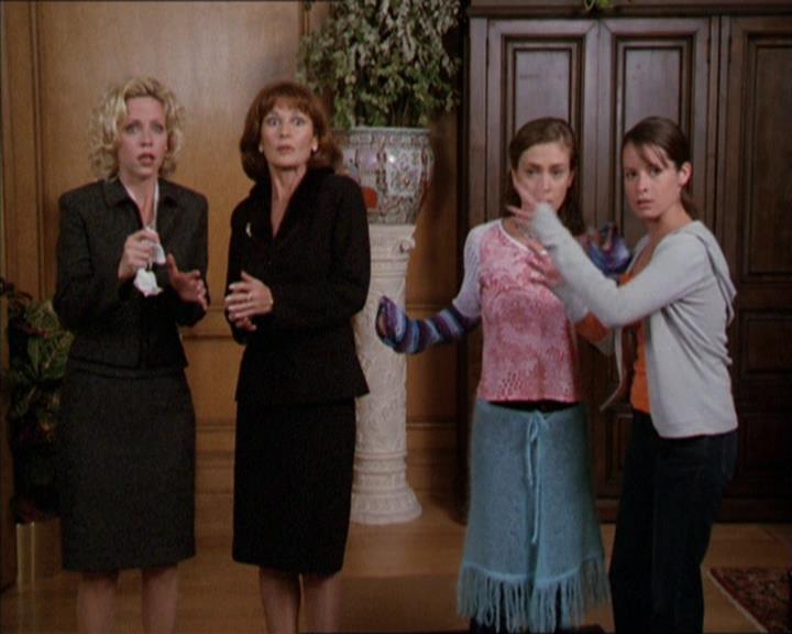 Charmed-Online-dot-211RecklessAbandon1534.jpg
