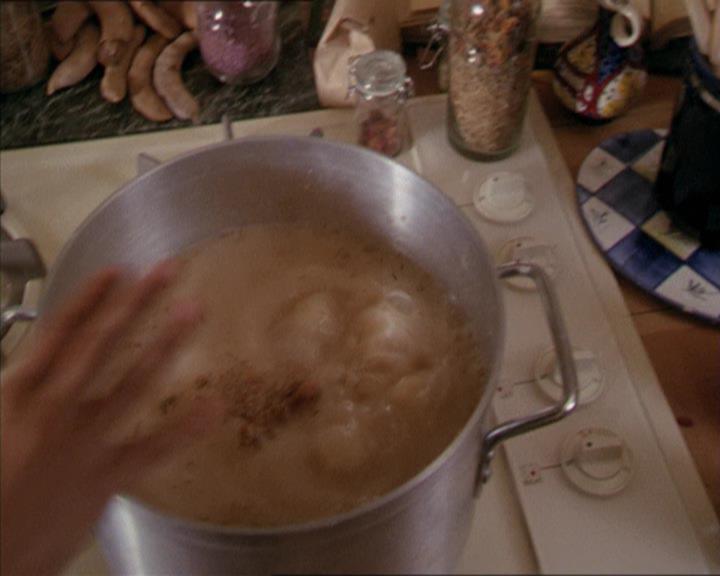 Charmed-Online-dot-211RecklessAbandon1725.jpg