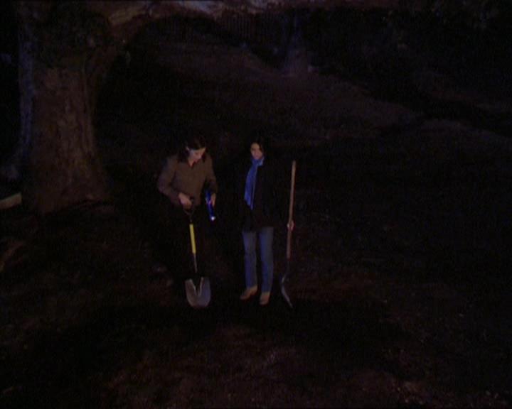 Charmed-Online-dot-211RecklessAbandon1944.jpg