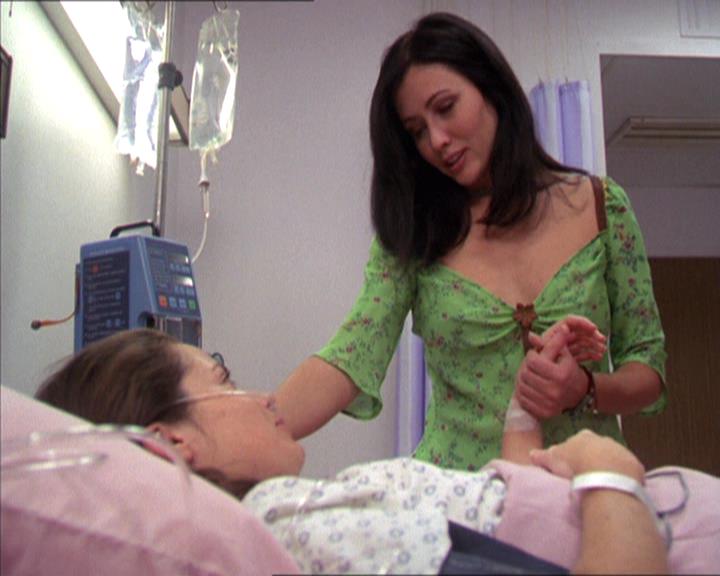 Charmed-Online-dot-212Awakened0350.jpg