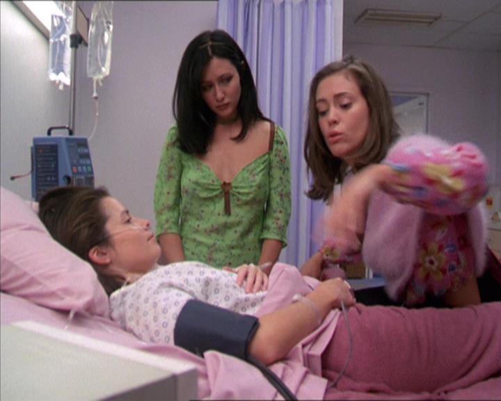 Charmed-Online-dot-212Awakened0637.jpg