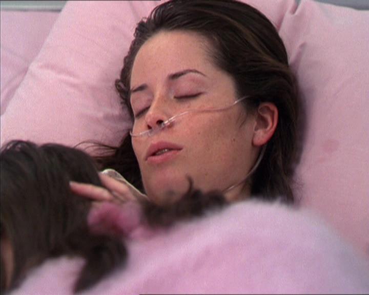 Charmed-Online-dot-212Awakened0645.jpg