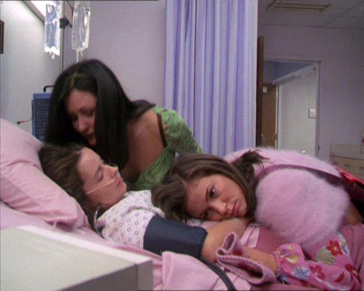Charmed-Online-dot-212Awakened0653.jpg