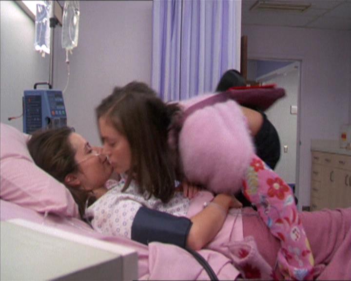 Charmed-Online-dot-212Awakened0656.jpg