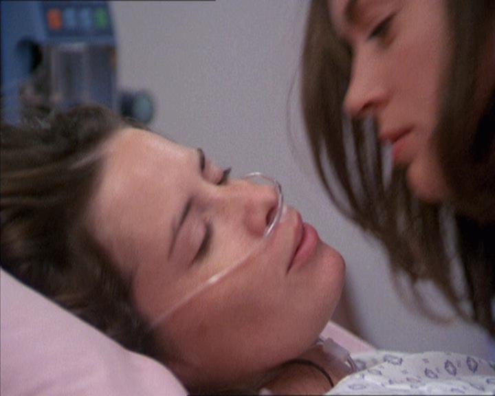 Charmed-Online-dot-212Awakened0658.jpg