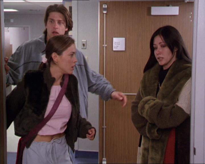 Charmed-Online-dot-212Awakened0784.jpg
