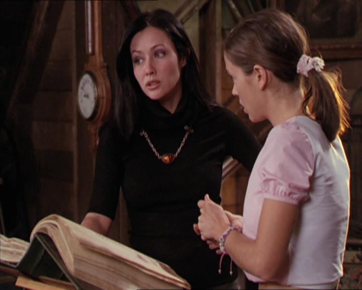 Charmed-Online-dot-212Awakened0871.jpg