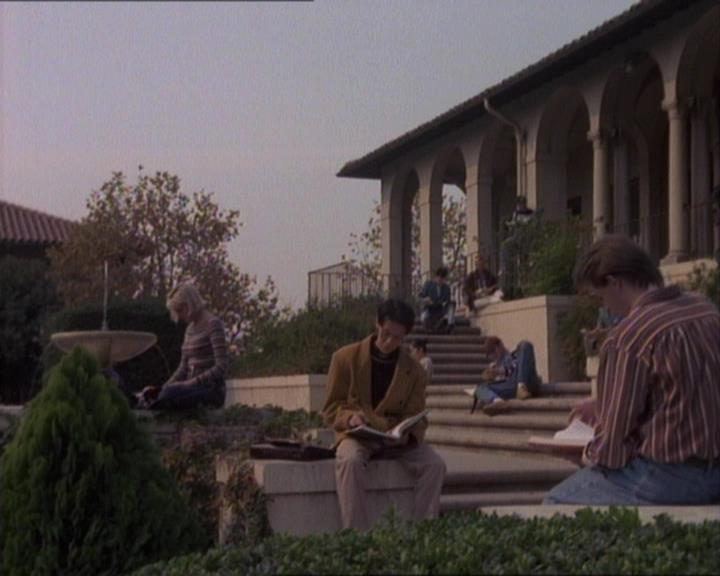 Charmed-Online-dot-213AnimalPragmatism0000.jpg