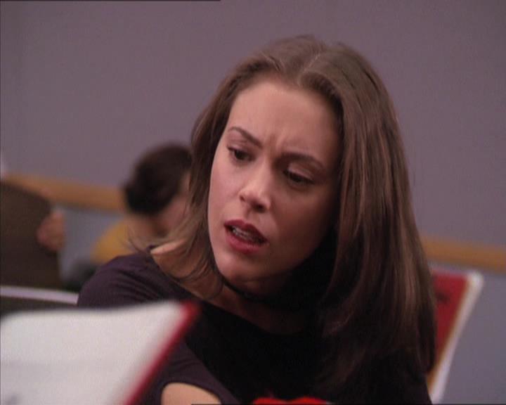 Charmed-Online-dot-213AnimalPragmatism0051.jpg