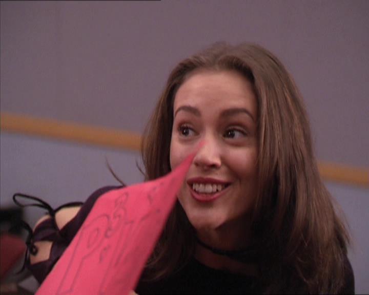 Charmed-Online-dot-213AnimalPragmatism0097.jpg