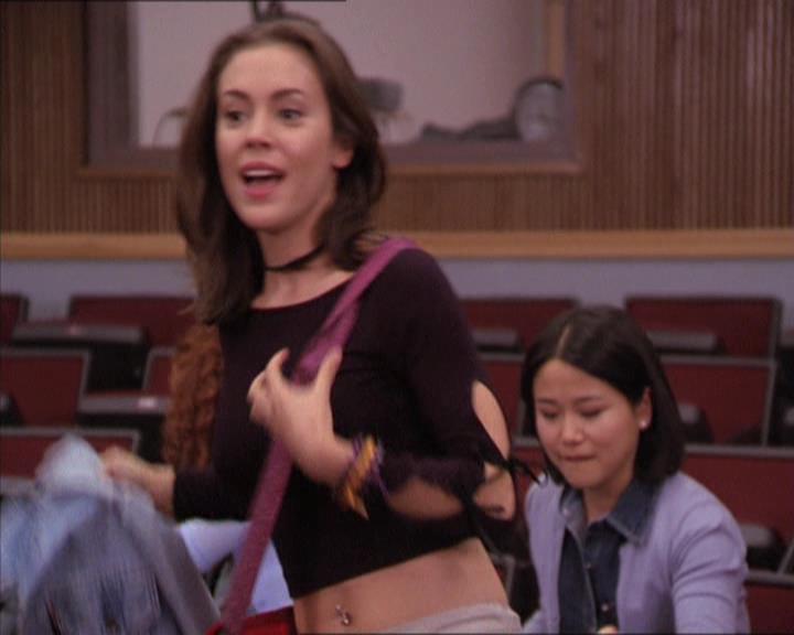Charmed-Online-dot-213AnimalPragmatism0108.jpg