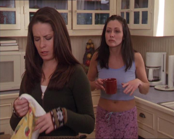 Charmed-Online-dot-213AnimalPragmatism0320.jpg