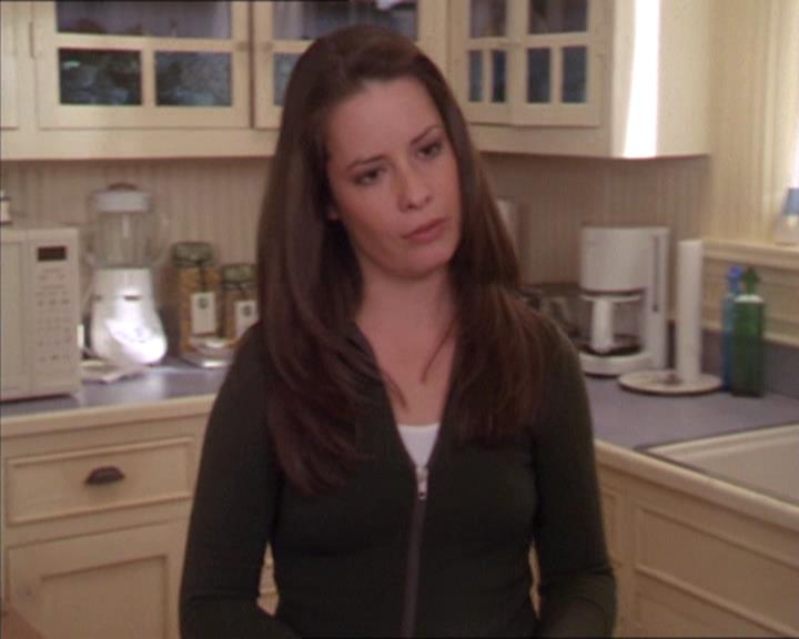 Charmed-Online-dot-213AnimalPragmatism0325.jpg