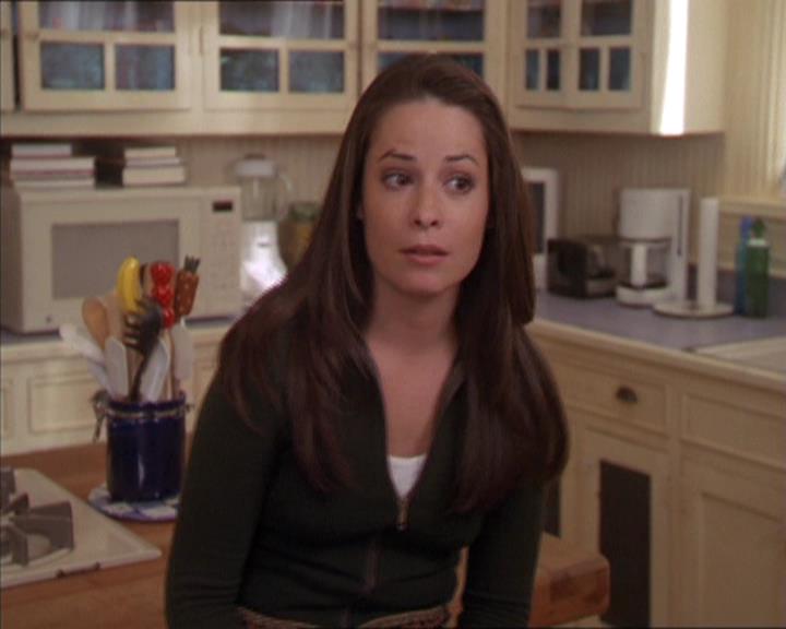 Charmed-Online-dot-213AnimalPragmatism0332.jpg