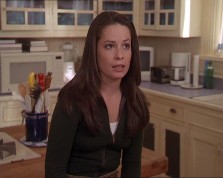Charmed-Online-dot-213AnimalPragmatism0334.jpg