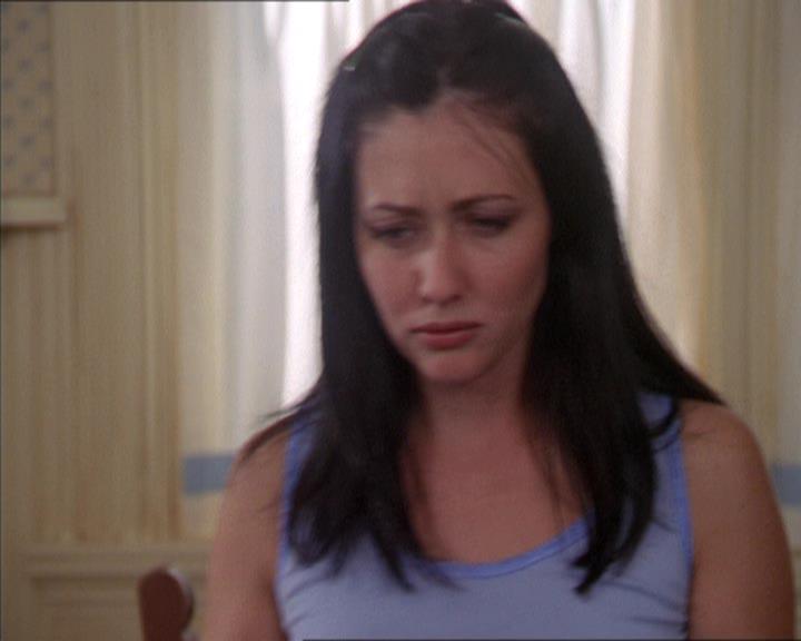 Charmed-Online-dot-213AnimalPragmatism0342.jpg