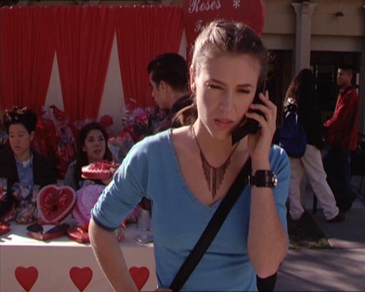 Charmed-Online-dot-213AnimalPragmatism0705.jpg