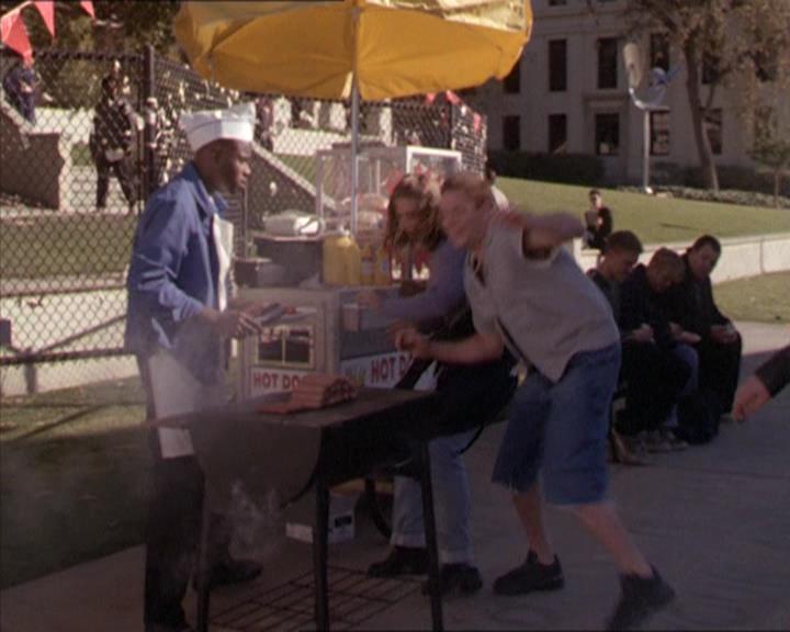 Charmed-Online-dot-213AnimalPragmatism0708.jpg