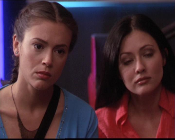 Charmed-Online-dot-213AnimalPragmatism0848.jpg
