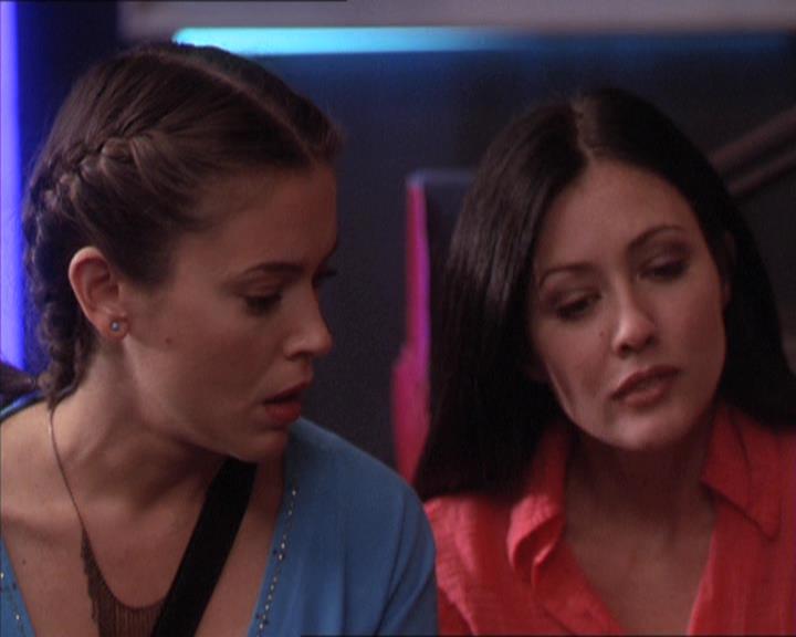 Charmed-Online-dot-213AnimalPragmatism0851.jpg