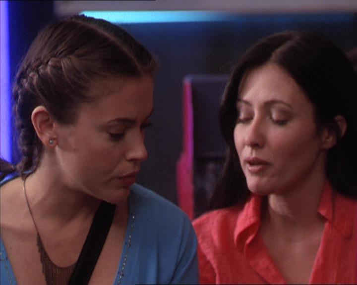 Charmed-Online-dot-213AnimalPragmatism0852.jpg