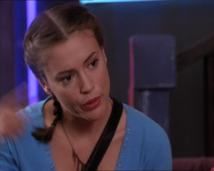 Charmed-Online-dot-213AnimalPragmatism0864.jpg