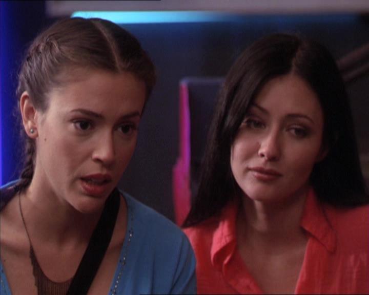 Charmed-Online-dot-213AnimalPragmatism0874.jpg