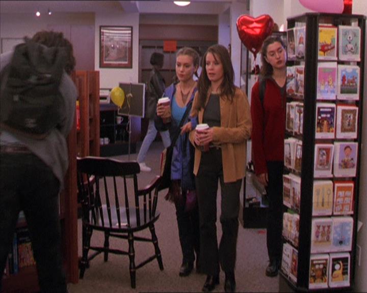 Charmed-Online-dot-213AnimalPragmatism0984.jpg