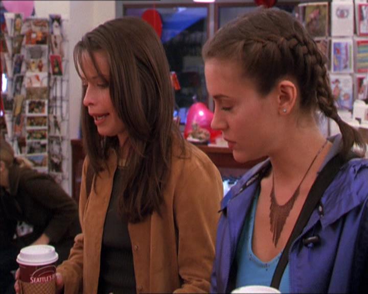 Charmed-Online-dot-213AnimalPragmatism0997.jpg