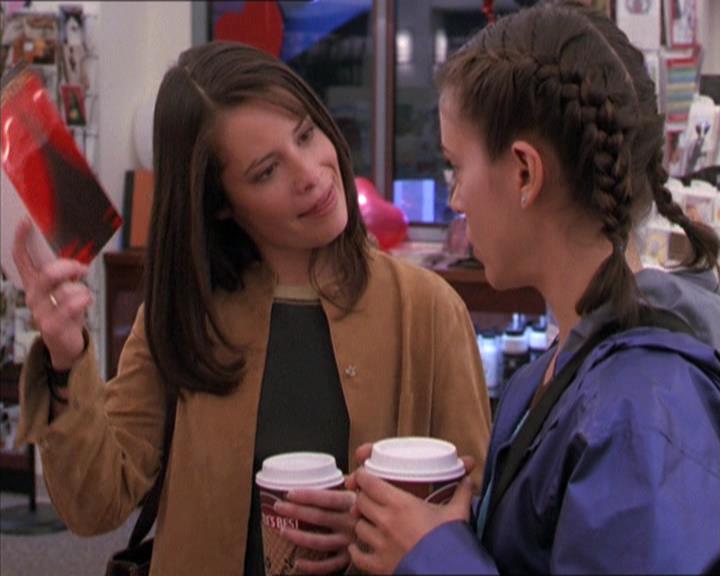 Charmed-Online-dot-213AnimalPragmatism1026.jpg