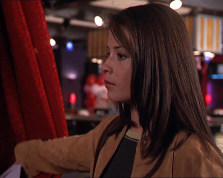 Charmed-Online-dot-213AnimalPragmatism1116.jpg