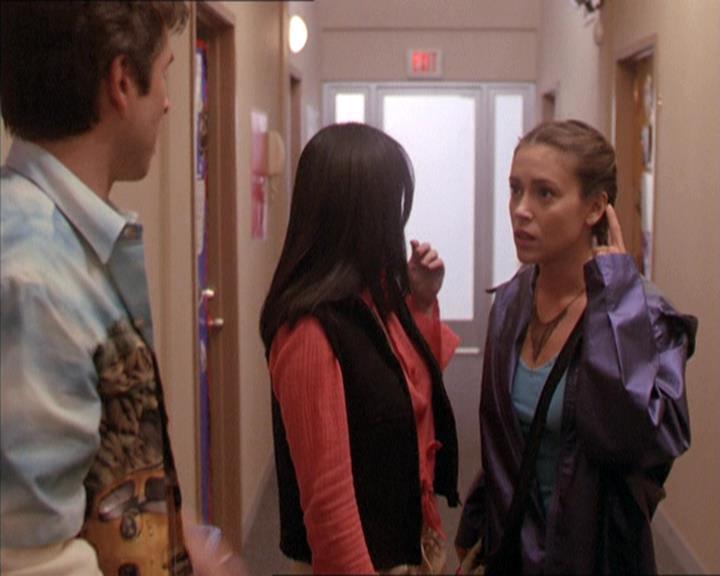 Charmed-Online-dot-213AnimalPragmatism1360.jpg