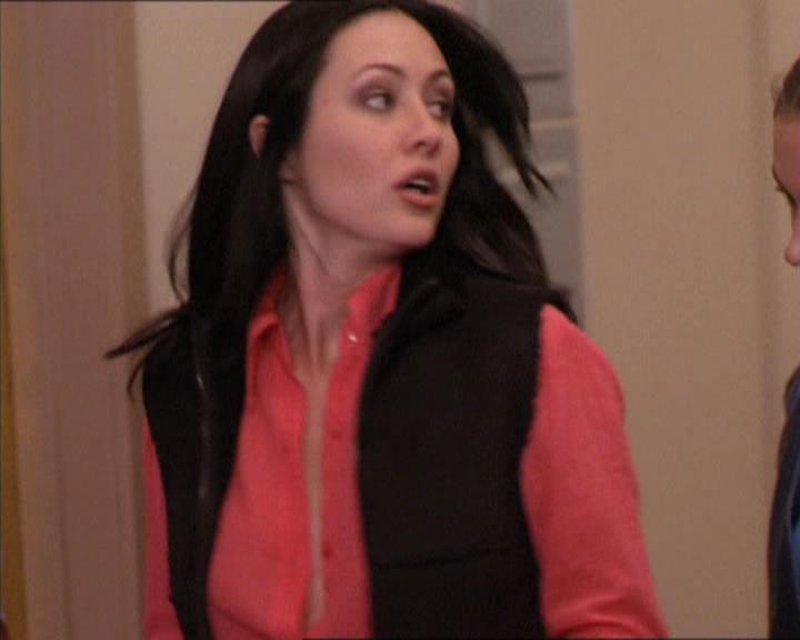 Charmed-Online-dot-213AnimalPragmatism1391.jpg