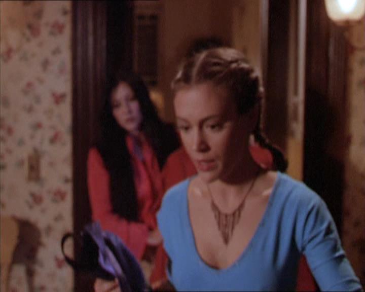 Charmed-Online-dot-213AnimalPragmatism1436.jpg