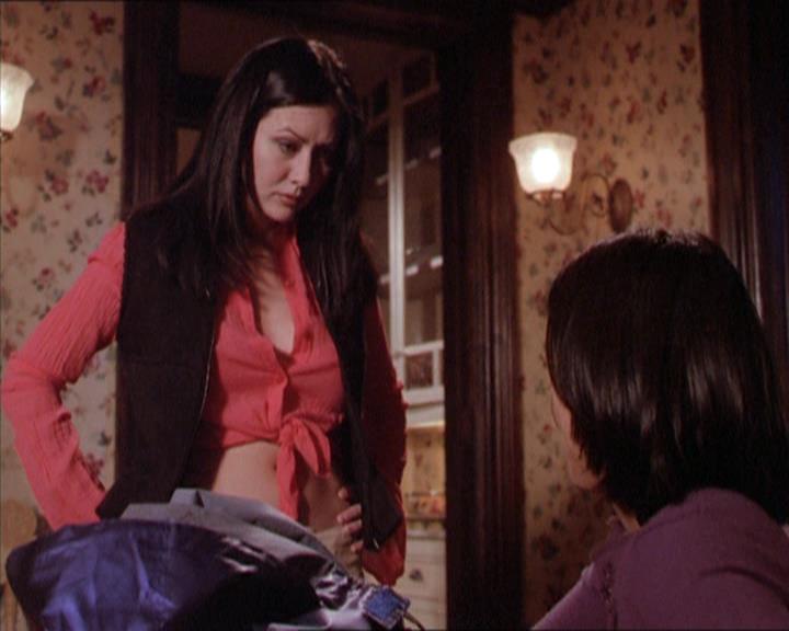 Charmed-Online-dot-213AnimalPragmatism1490.jpg