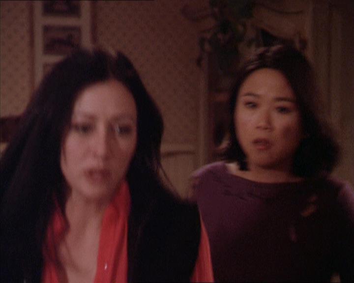 Charmed-Online-dot-213AnimalPragmatism1520.jpg