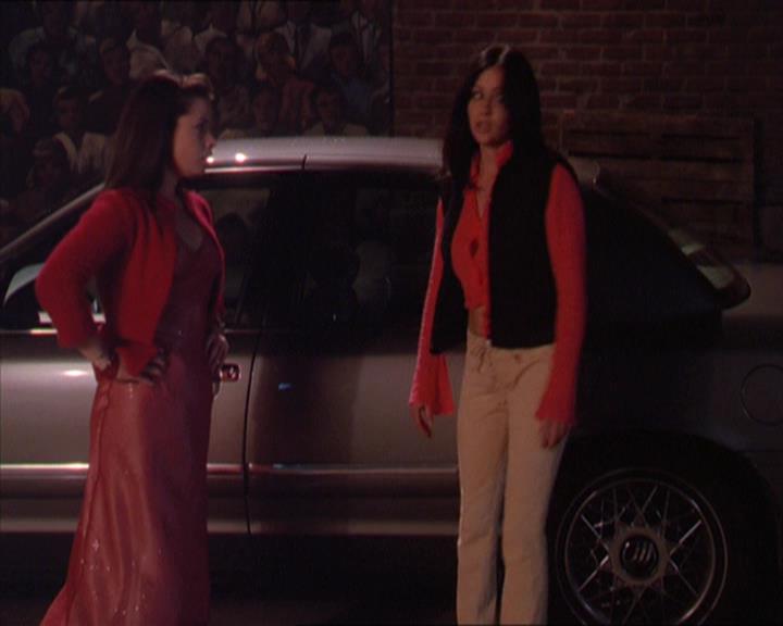Charmed-Online-dot-213AnimalPragmatism2057.jpg