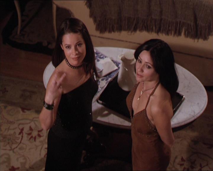 Charmed-Online-dot-214PardonMtPast0086.jpg