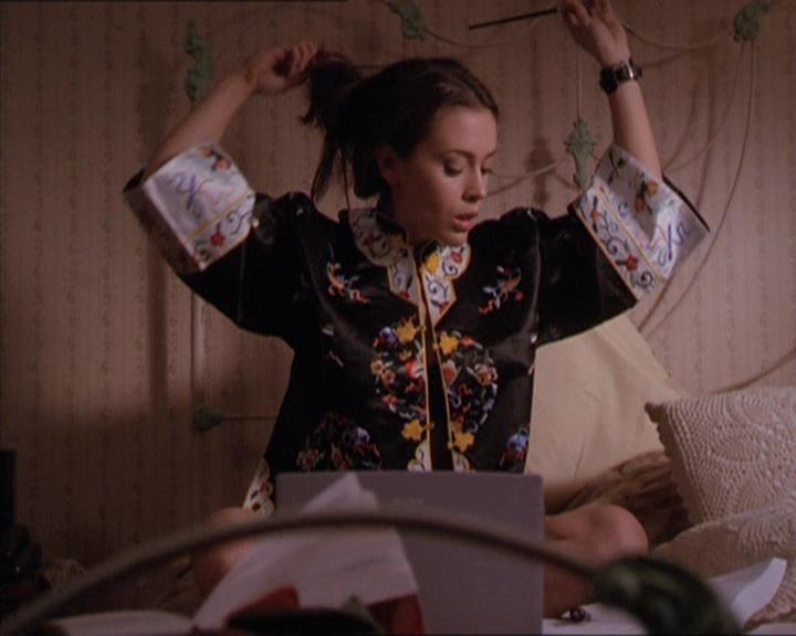 Charmed-Online-dot-214PardonMtPast0139.jpg