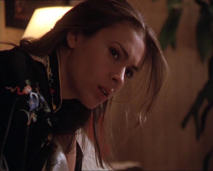 Charmed-Online-dot-214PardonMtPast0153.jpg