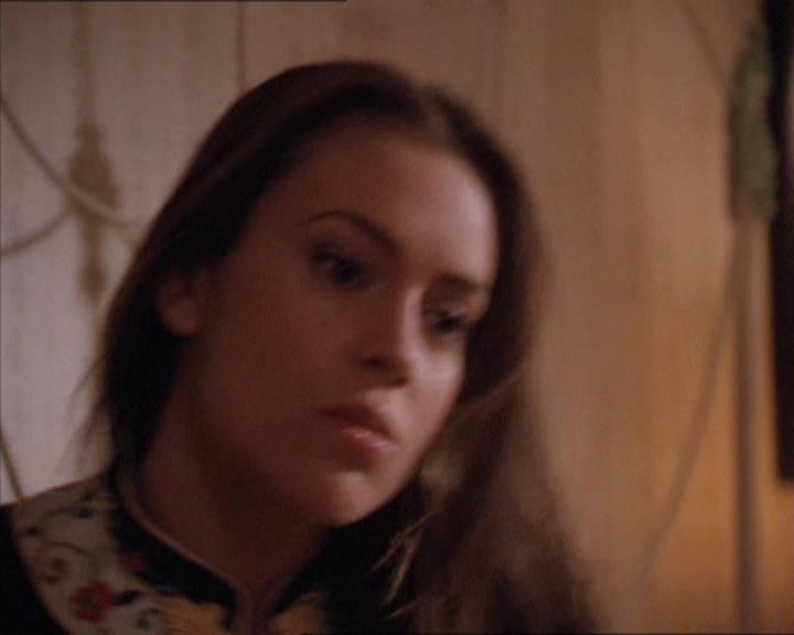Charmed-Online-dot-214PardonMtPast0159.jpg