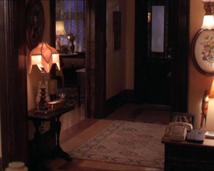 Charmed-Online-dot-214PardonMtPast0170.jpg Charmed-Online-dot-214PardonMtPast0170.jpg