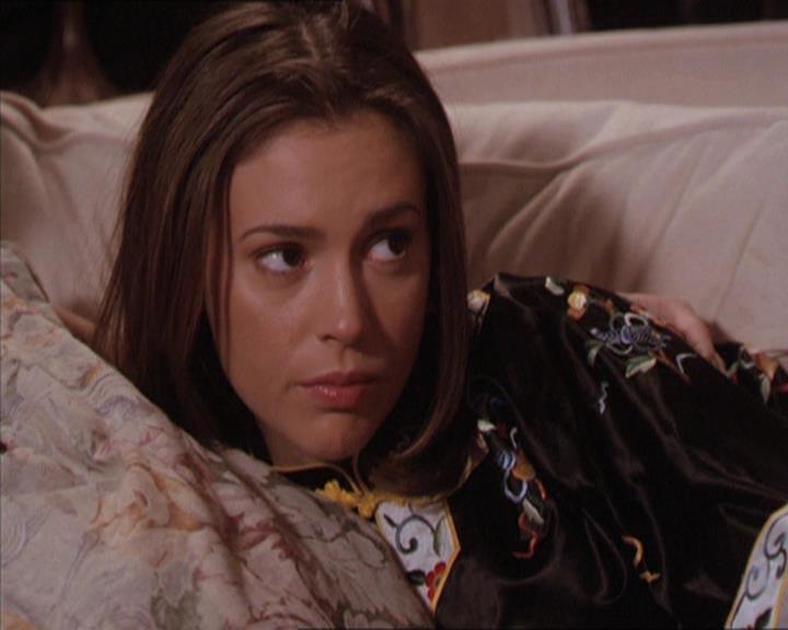 Charmed-Online-dot-214PardonMtPast0304.jpg