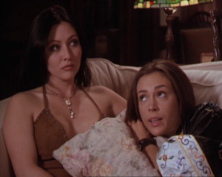 Charmed-Online-dot-214PardonMtPast0318.jpg