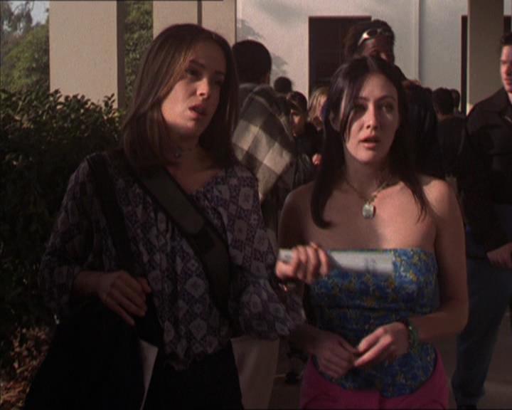Charmed-Online-dot-214PardonMtPast0406.jpg