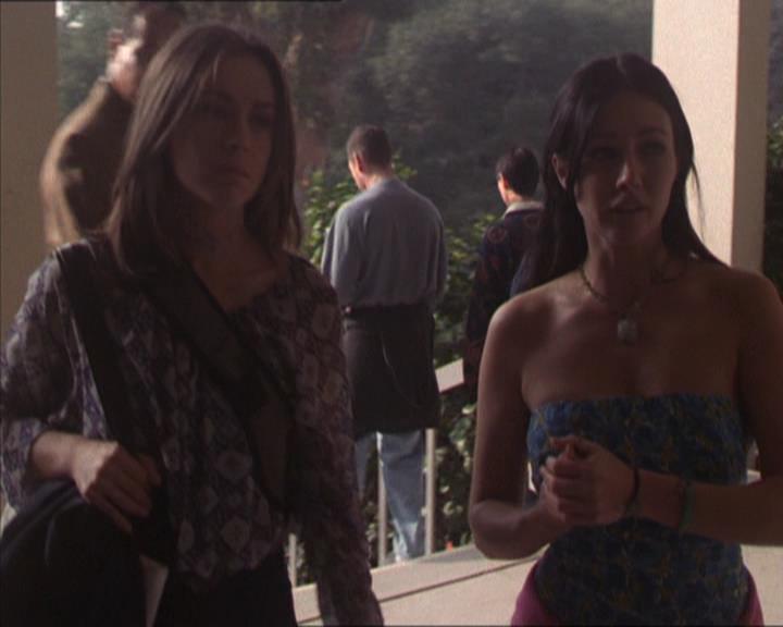 Charmed-Online-dot-214PardonMtPast0417.jpg