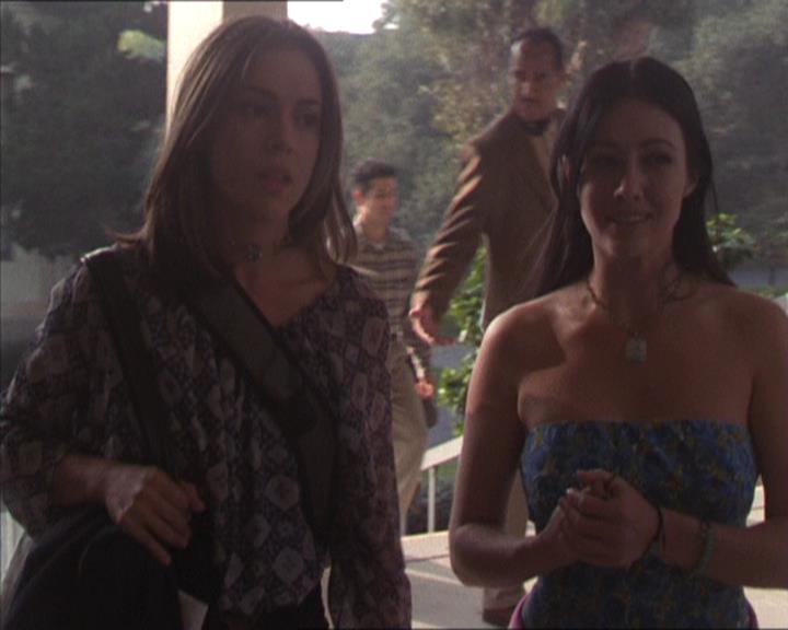 Charmed-Online-dot-214PardonMtPast0418.jpg