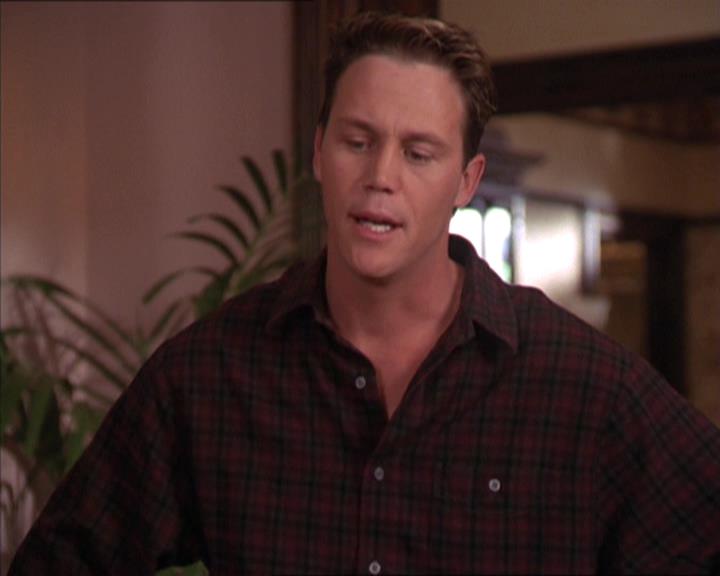 Charmed-Online-dot-214PardonMtPast0604.jpg