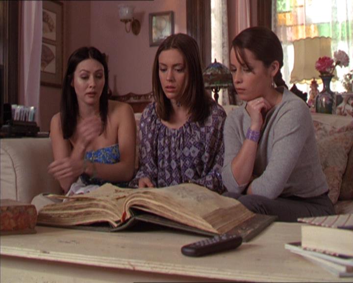 Charmed-Online-dot-214PardonMtPast0653.jpg
